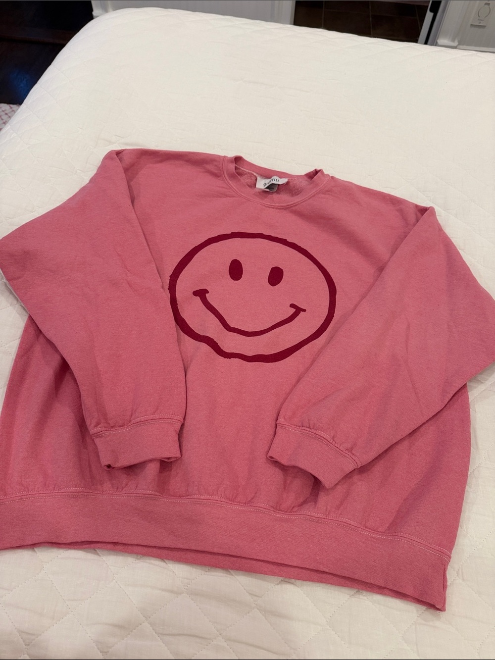 Pink Smiley Graphic Crewneck Sweatshirt